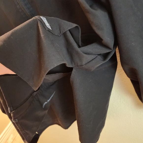 Figs Jackets & Coats Figs Bellery Black Scrub Bomber Zip Up Medical